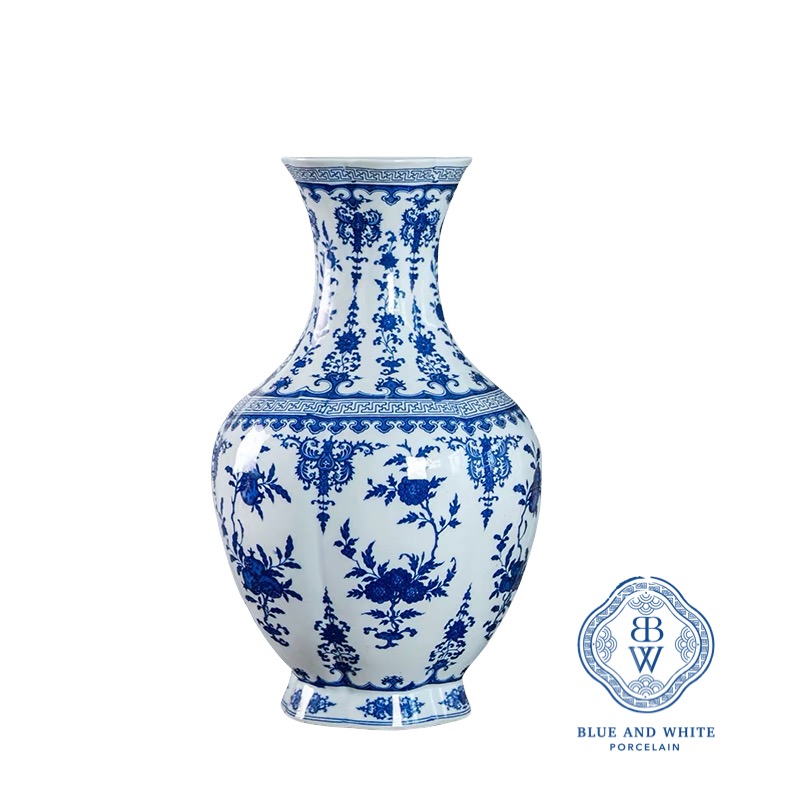 Chinoiserie Pear-shaped Vase 