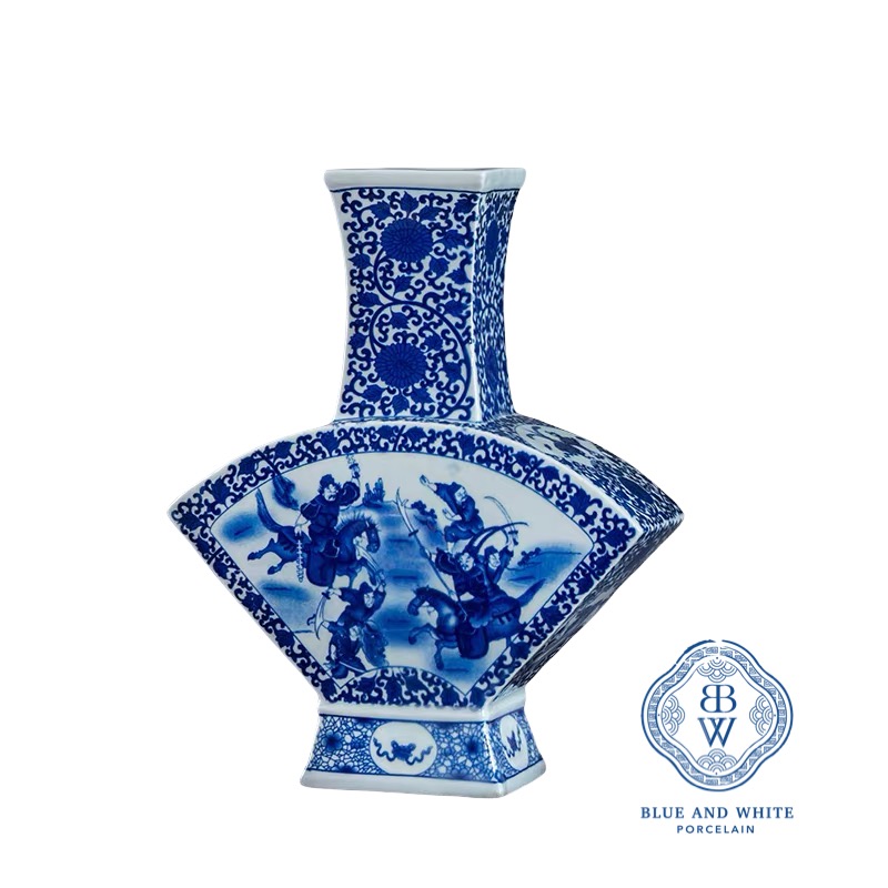 Oriental War Theme Fan-shaped Vase 